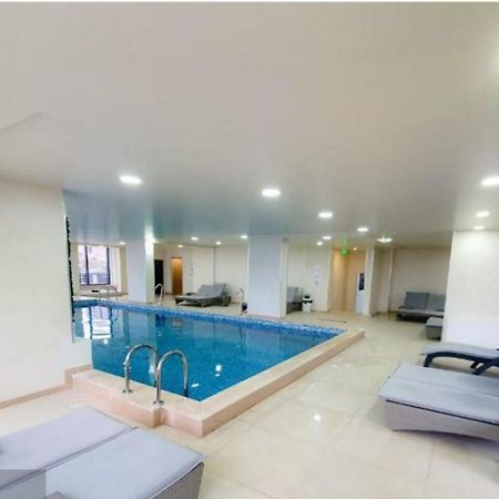 Alezzi Beach Vibe Family Studio With Spa Piscina Interioara Incalzita Sauna Jacuzzi Gym นาโวดาริ ภายนอก รูปภาพ